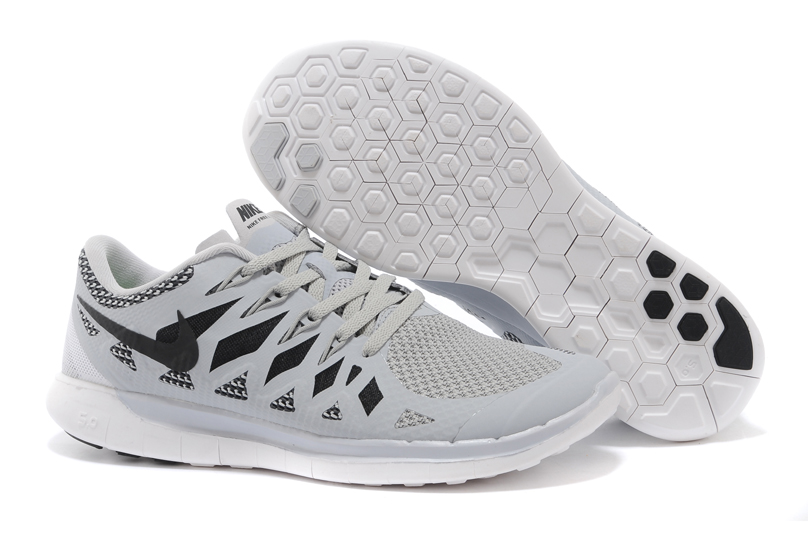 Nouvelle Nike Free 5.0 Ainsi Que Les Hommes De Chaussures De Course Gris